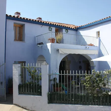 La Cantarera Country house *